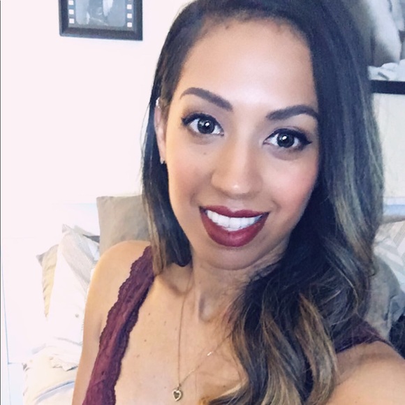 Meet your Posher, Jessica - Picture 8 of 8